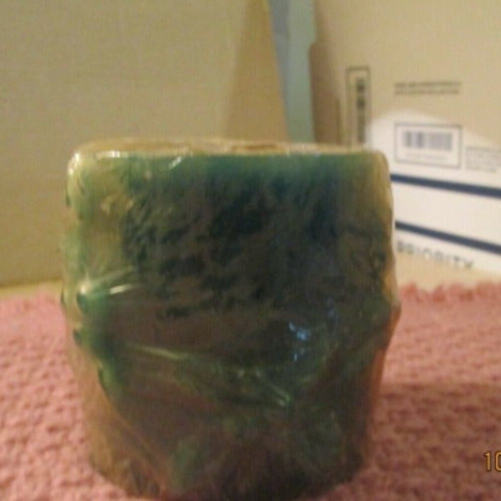 Holiday Candle 3 x 3" Hollyberry design, color is green, 3 x 3" see photos NEW